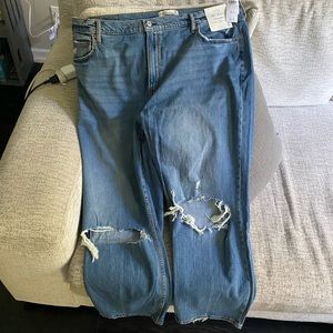 NWT Abercrombie straight ankle jeans